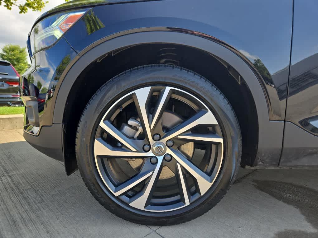 used 2022 Volvo XC40 car, priced at $30,900