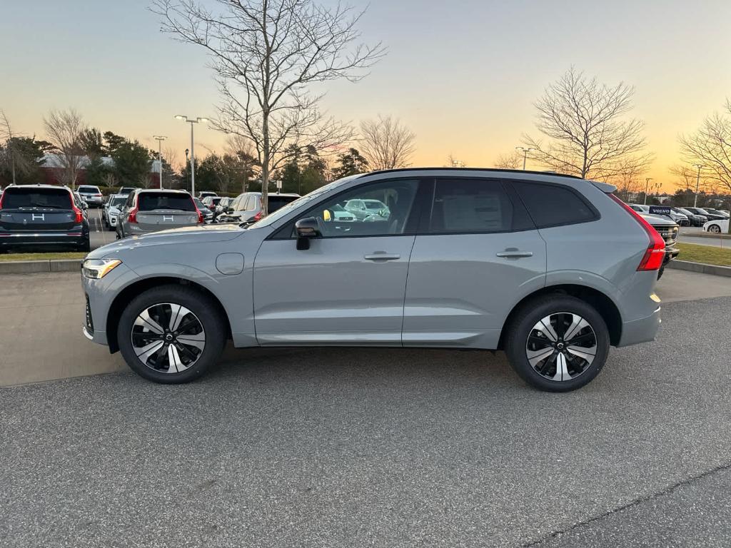 new 2025 Volvo XC60 Plug-In Hybrid car, priced at $62,425