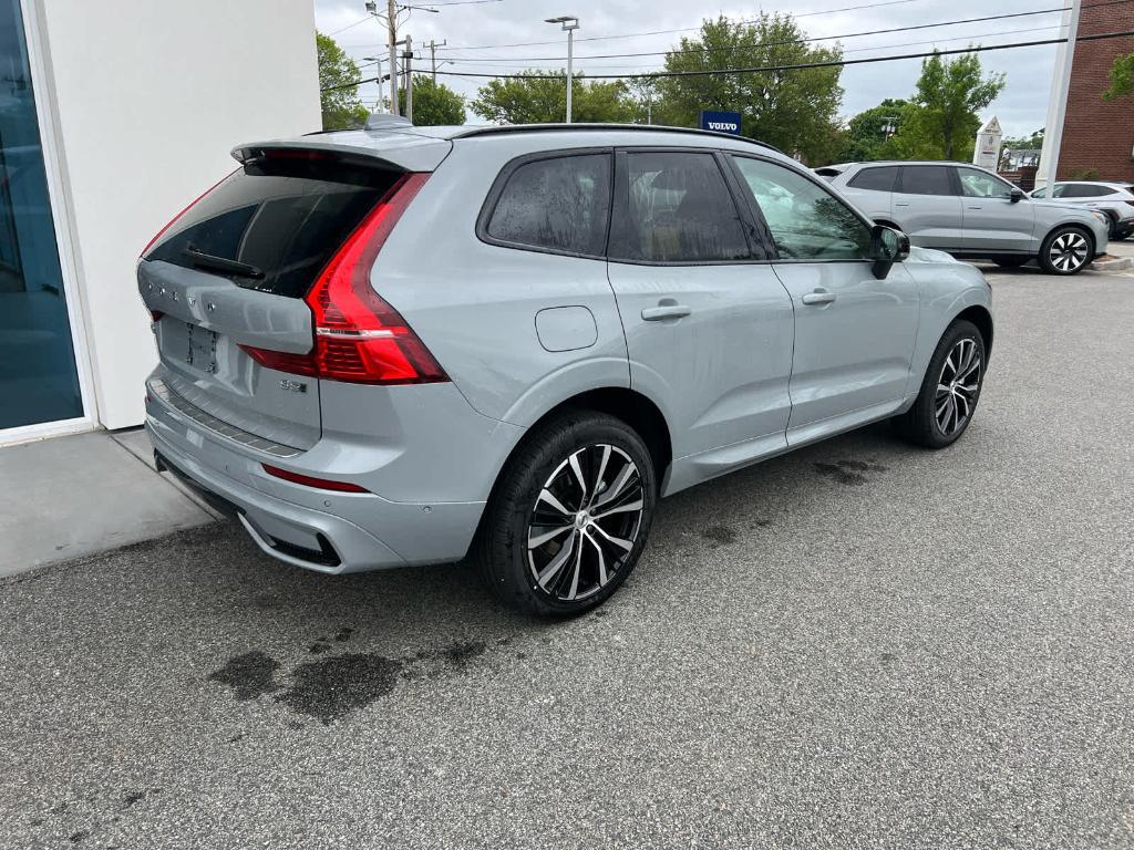 new 2025 Volvo XC60 car, priced at $55,360