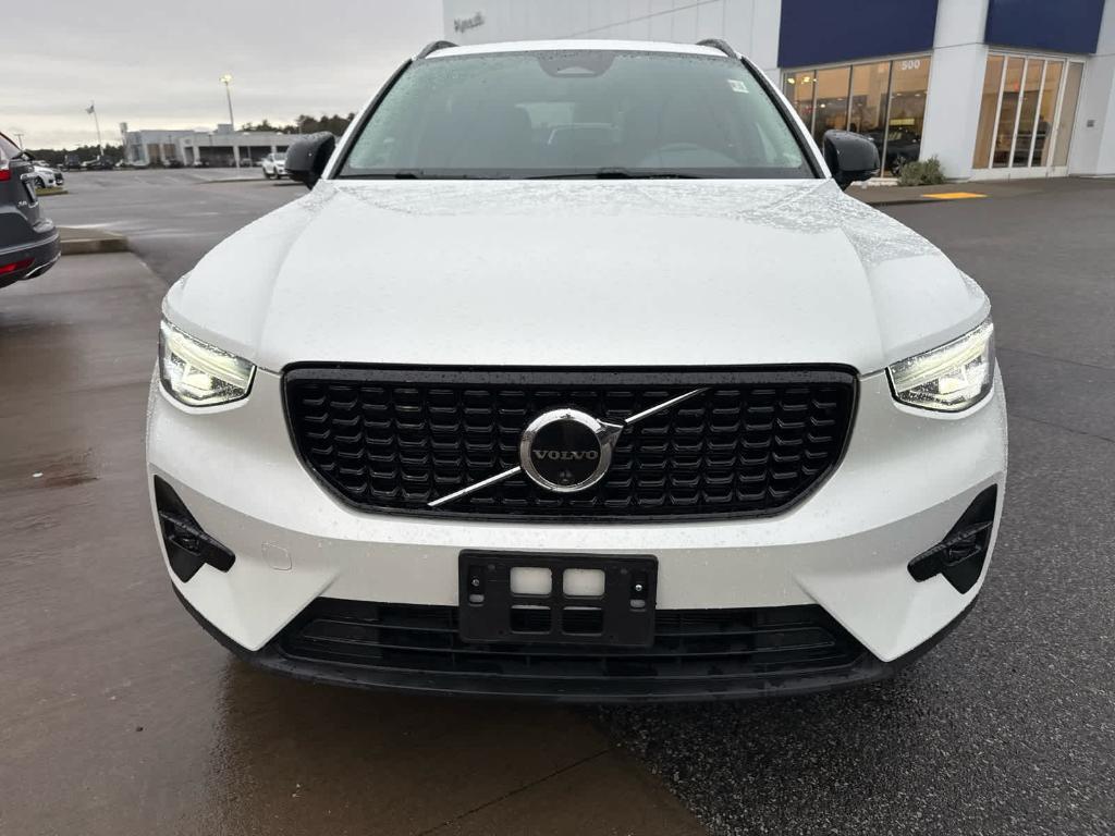 used 2024 Volvo XC40 car, priced at $35,900