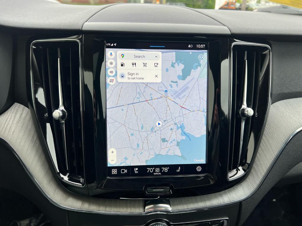 new 2025 Volvo XC60 car, priced at $55,360