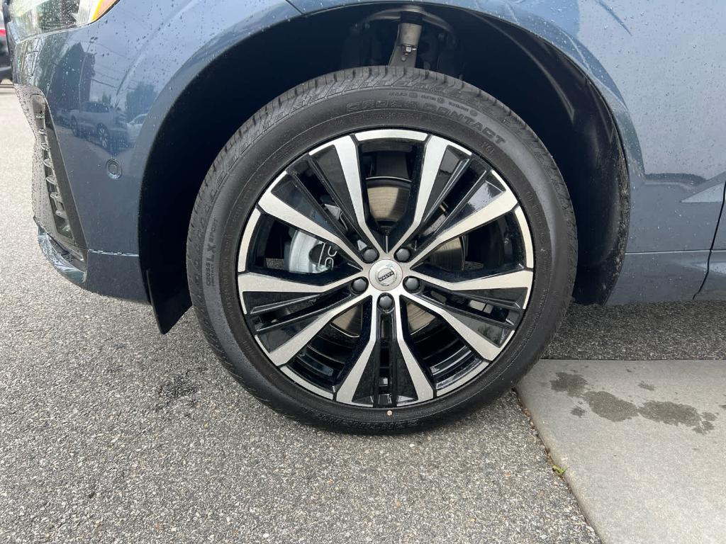 new 2025 Volvo XC60 car, priced at $55,360