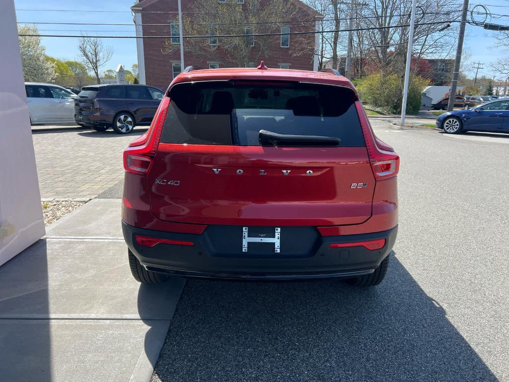 new 2025 Volvo XC40 car, priced at $52,235