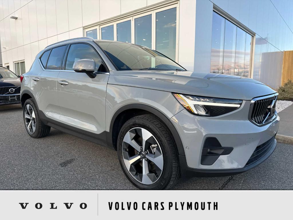 used 2024 Volvo XC40 car, priced at $31,900