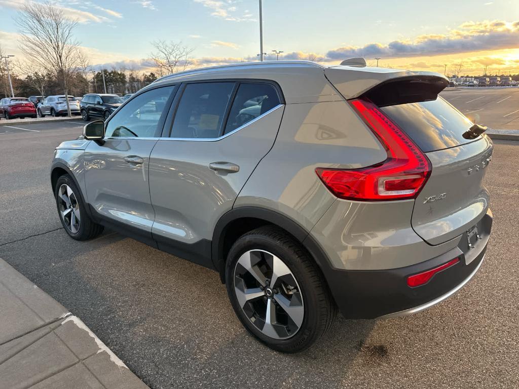 used 2024 Volvo XC40 car, priced at $31,900