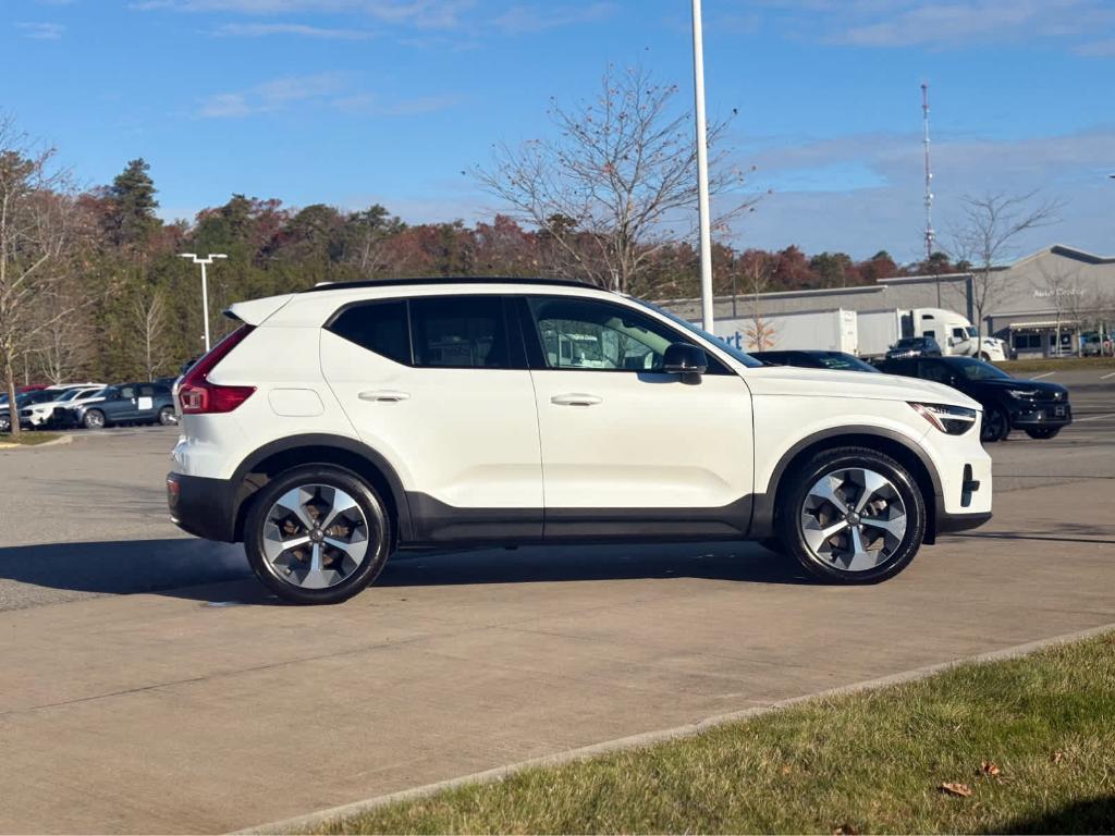 used 2023 Volvo XC40 car, priced at $28,900