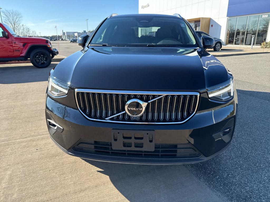 used 2024 Volvo XC40 car, priced at $33,900