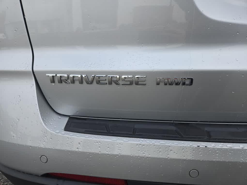 used 2017 Chevrolet Traverse car, priced at $11,400