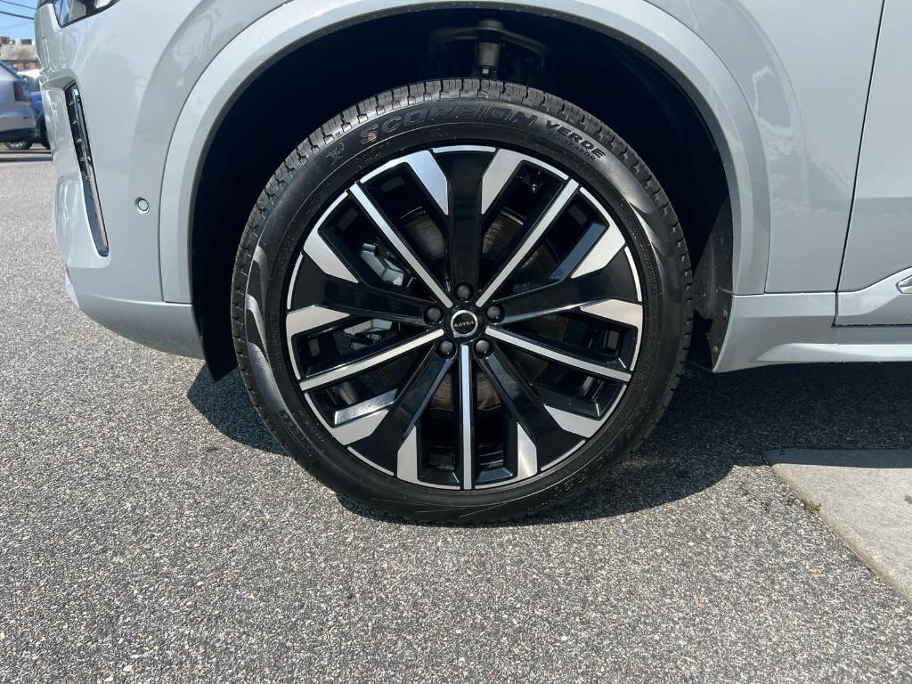 new 2025 Volvo XC90 Plug-In Hybrid car, priced at $81,685