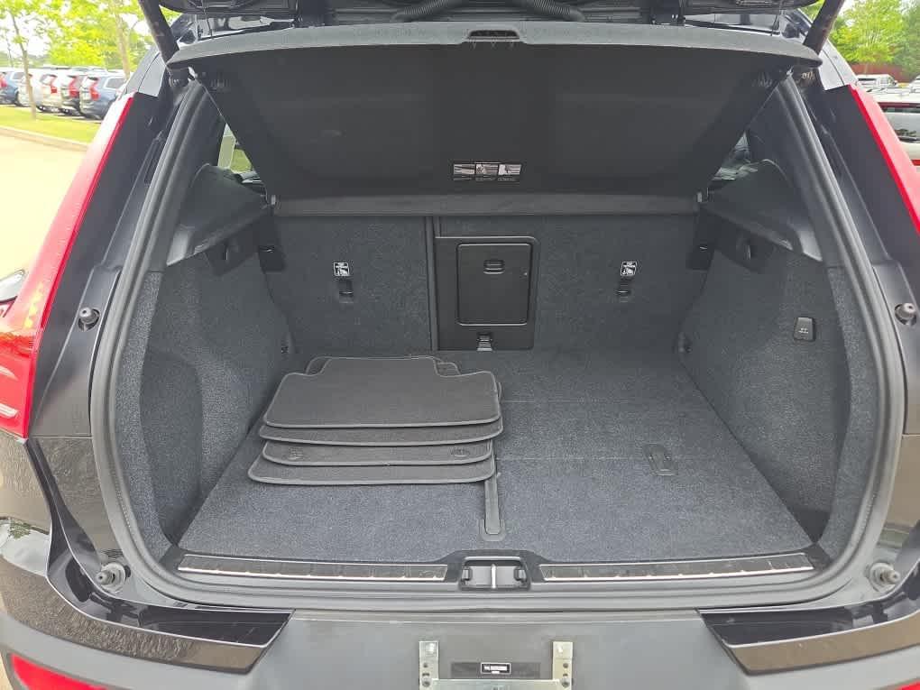 used 2024 Volvo XC40 car, priced at $33,996