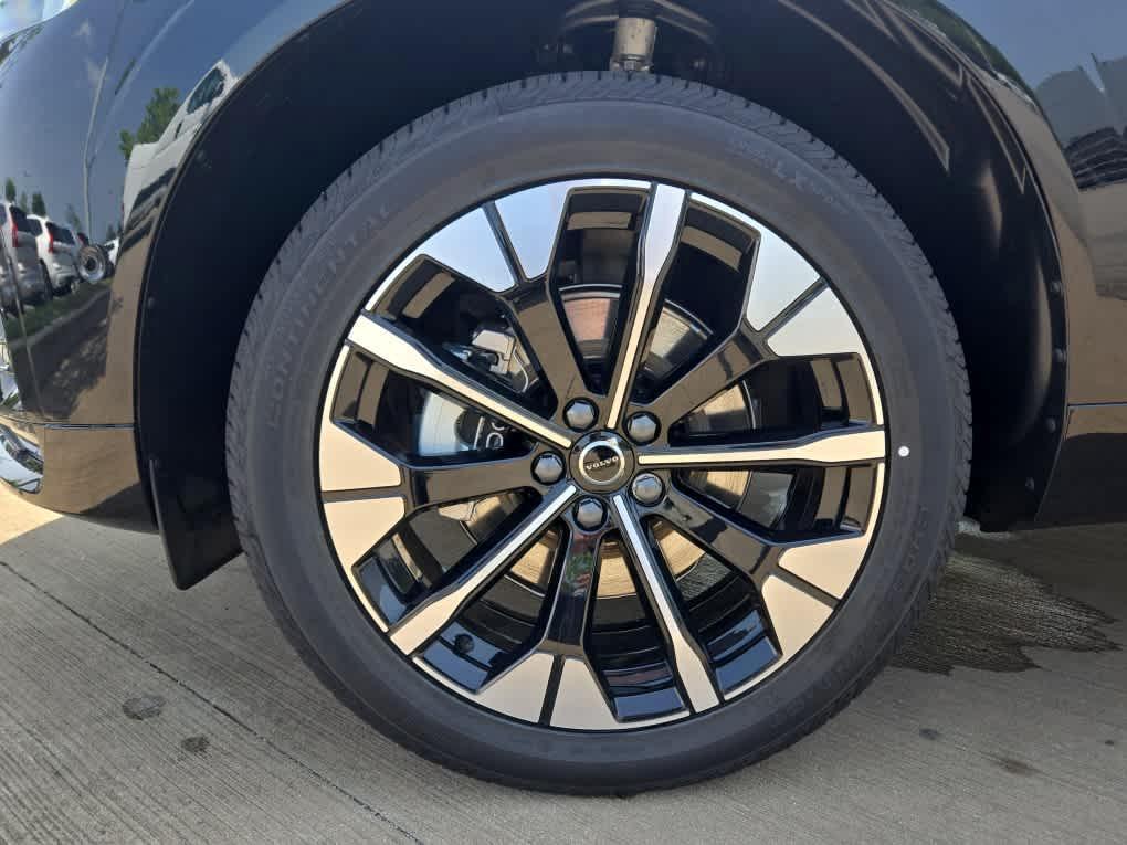 new 2026 Volvo XC60 car, priced at $57,985