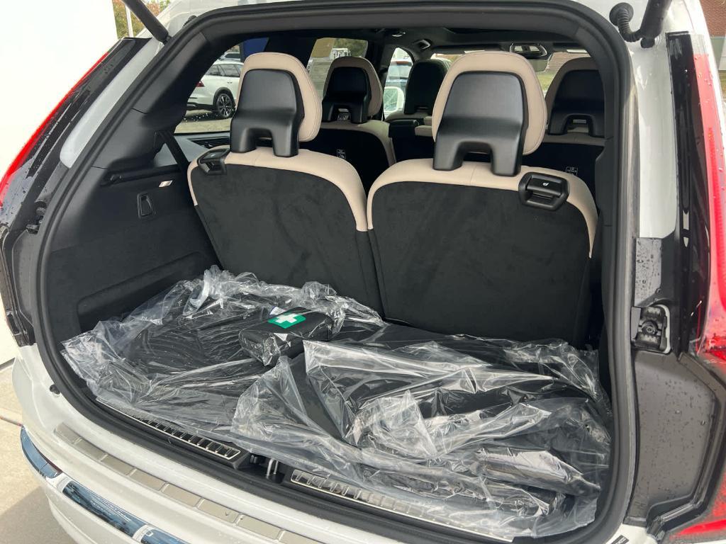 new 2026 Volvo XC90 car, priced at $71,825