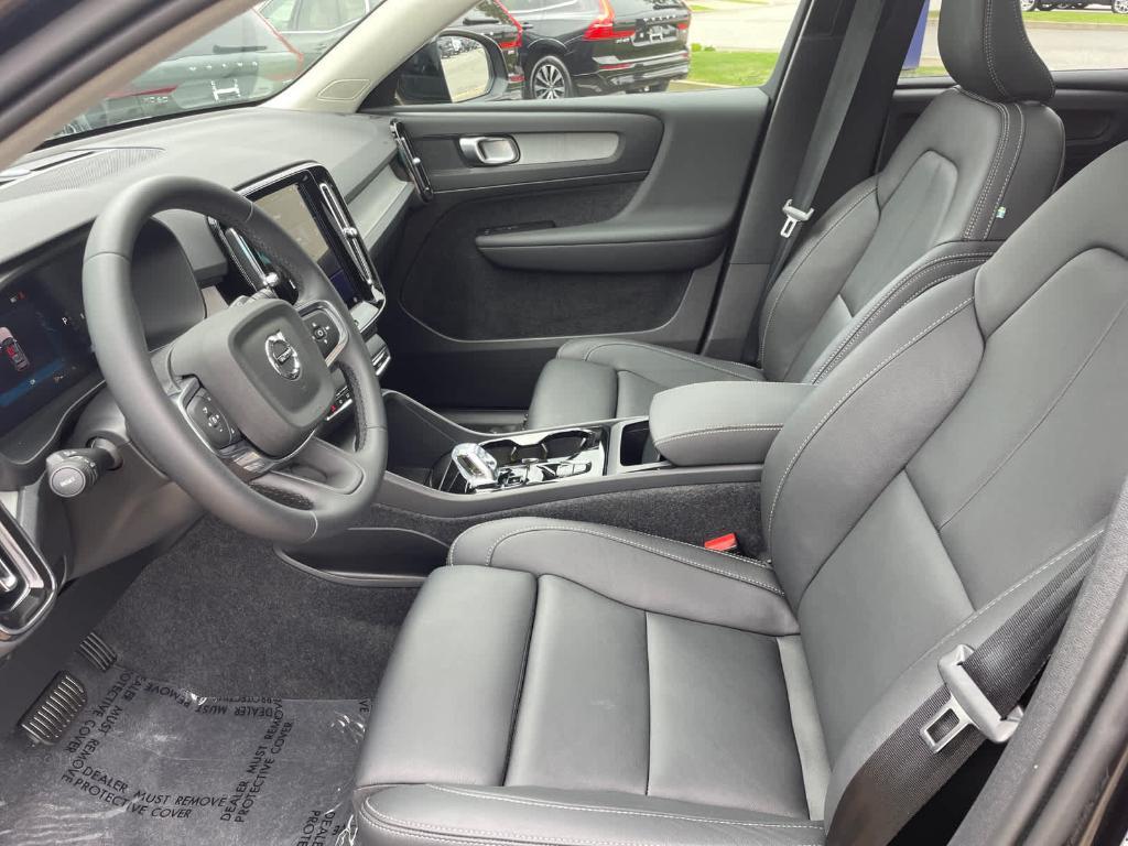 used 2025 Volvo XC40 car, priced at $45,400