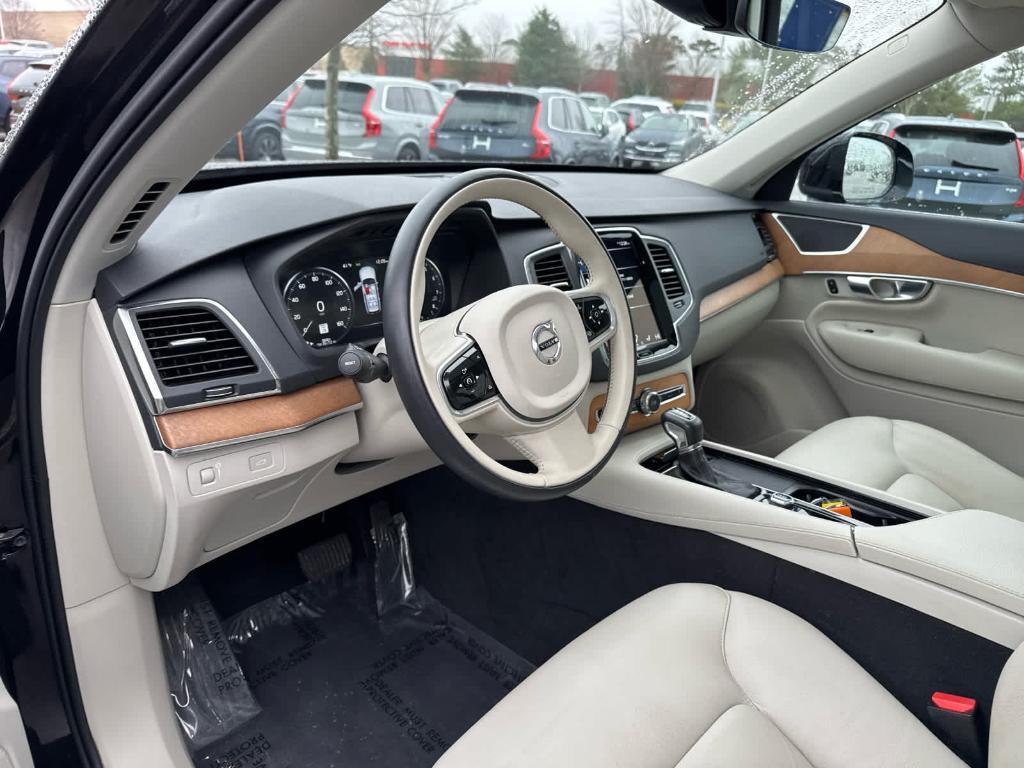 used 2022 Volvo XC90 car, priced at $37,400