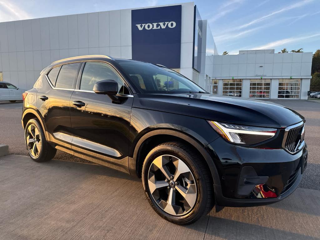 new 2024 Volvo XC40 car