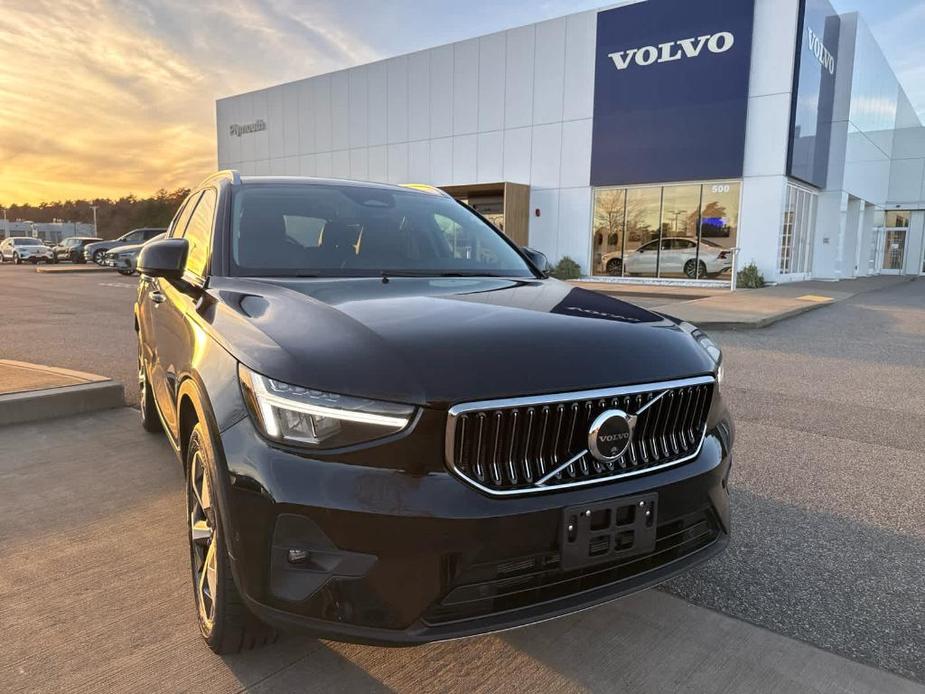 new 2024 Volvo XC40 car