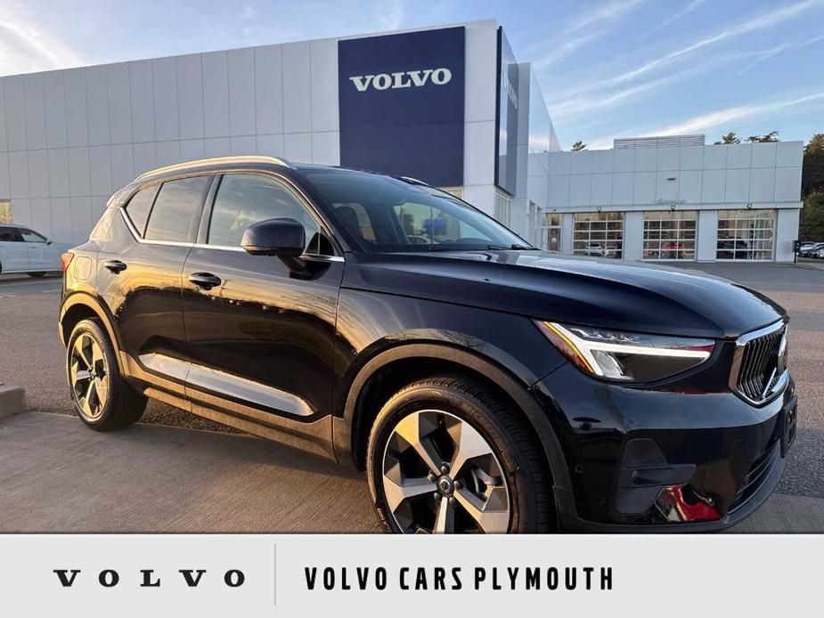 new 2024 Volvo XC40 car