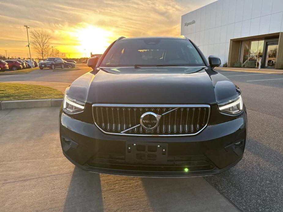 new 2024 Volvo XC40 car