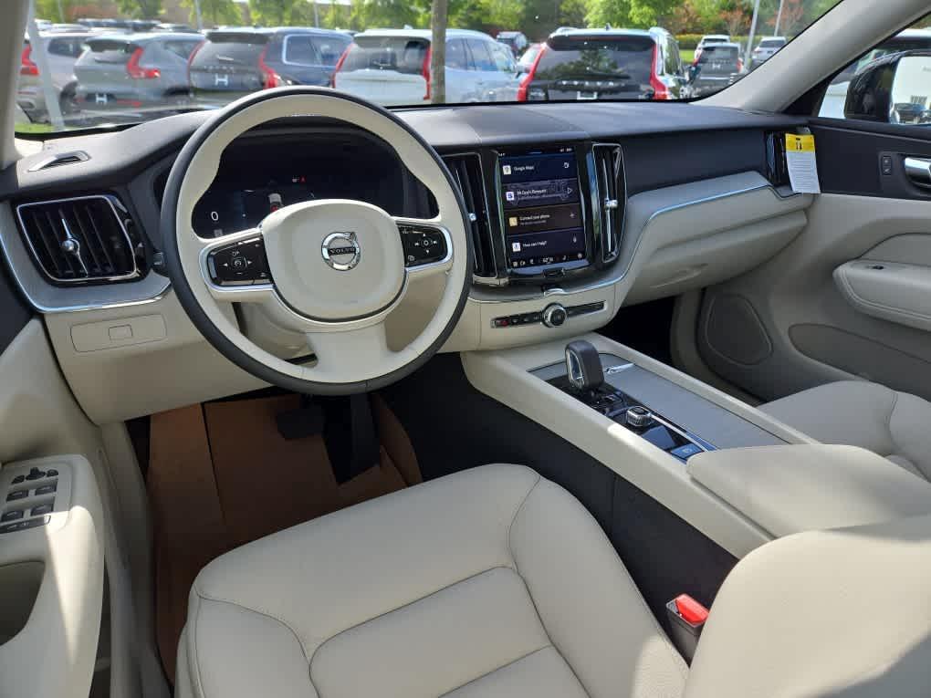 new 2025 Volvo XC60 car