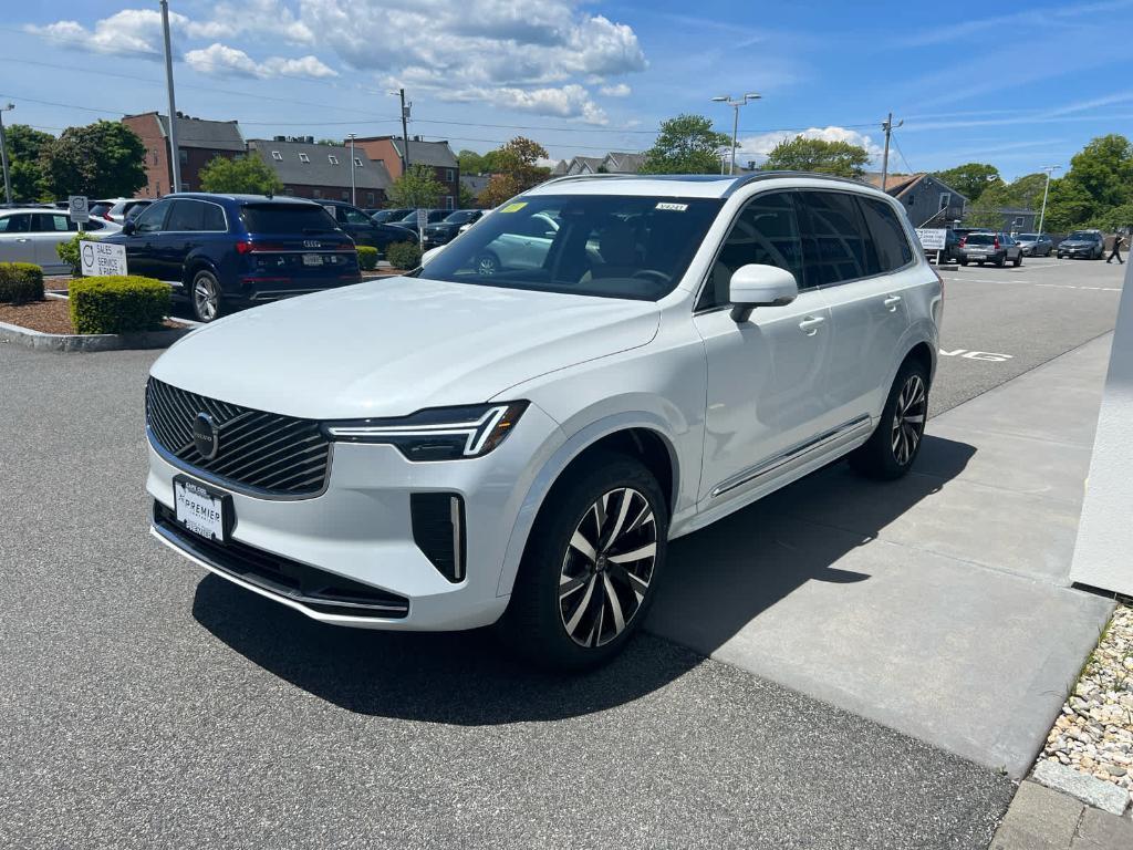 new 2025 Volvo XC90 car, priced at $61,045
