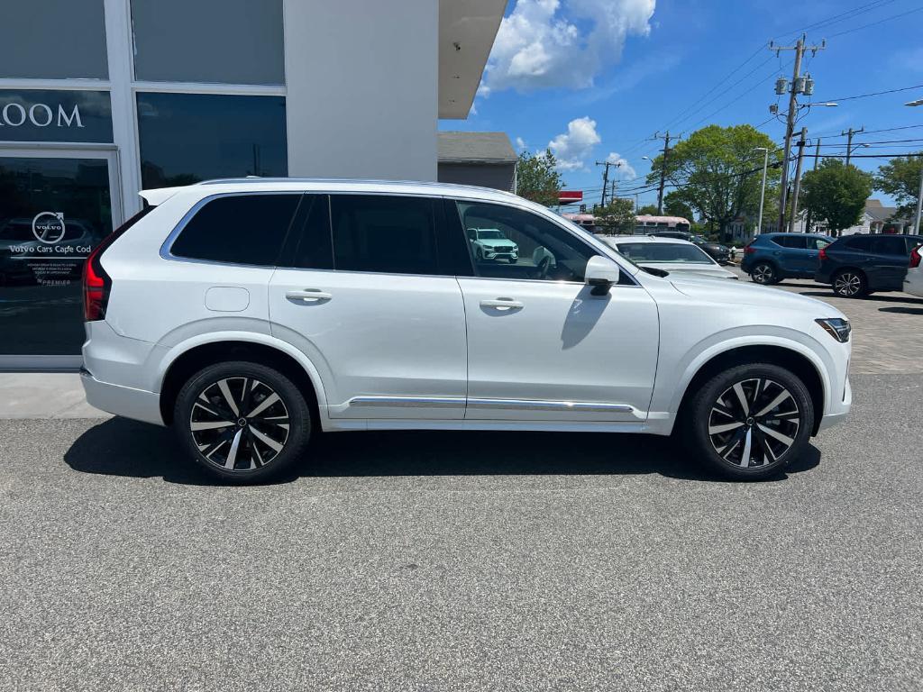 new 2025 Volvo XC90 car, priced at $61,045
