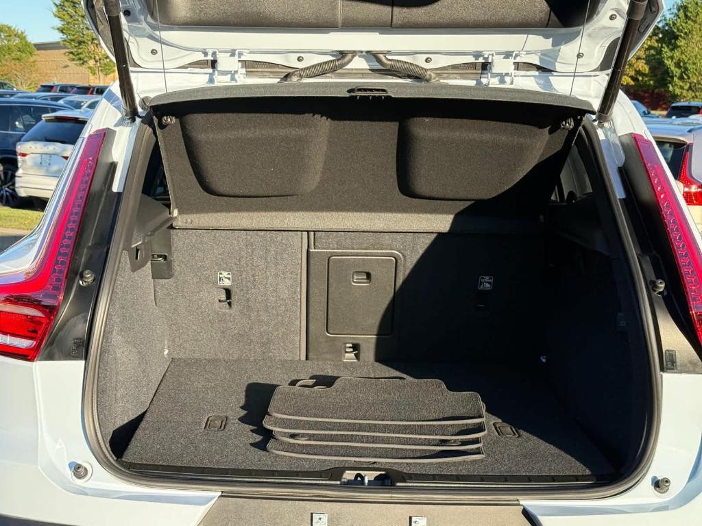 used 2025 Volvo XC40 car, priced at $33,900