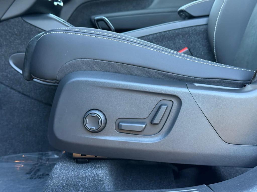 used 2025 Volvo XC40 car, priced at $33,900