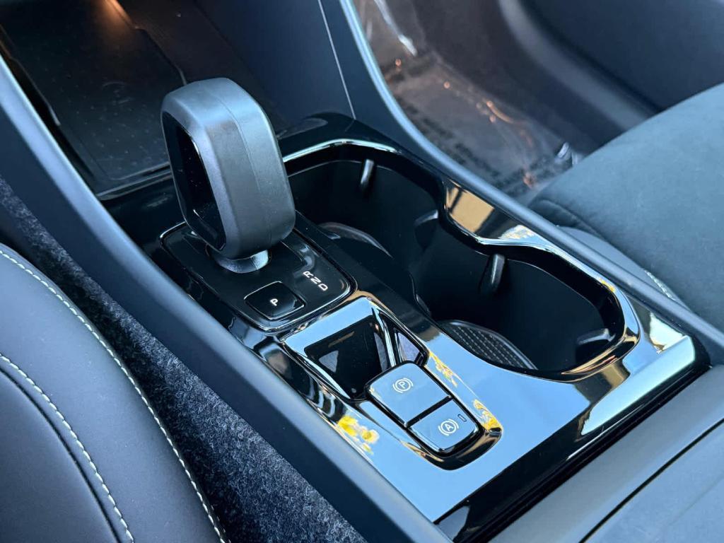 used 2025 Volvo XC40 car, priced at $33,900