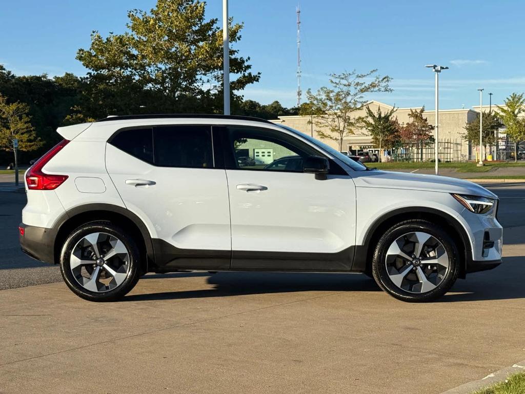 used 2025 Volvo XC40 car, priced at $33,900
