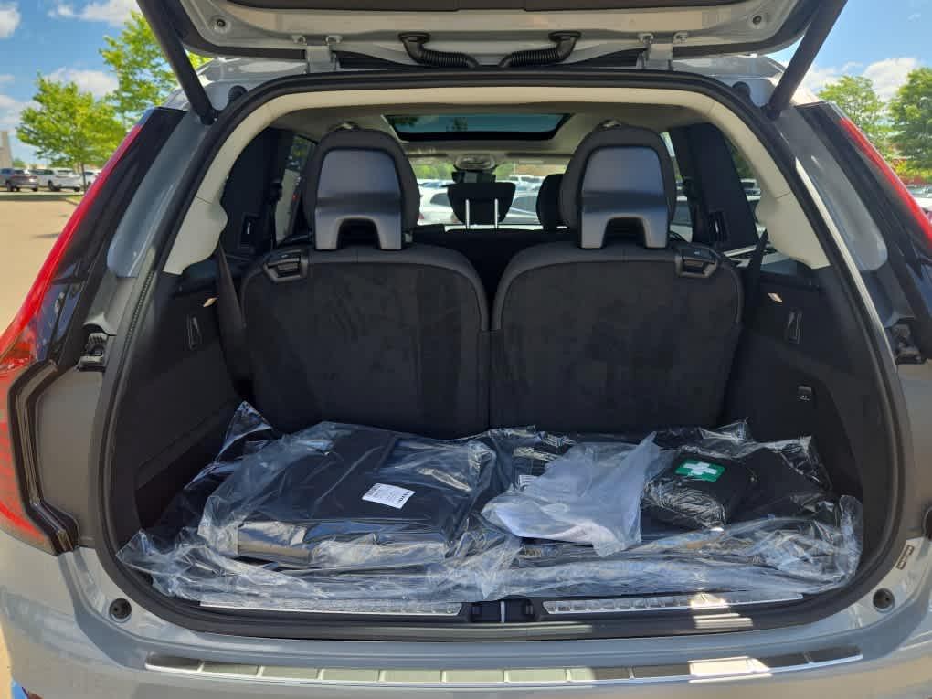 new 2026 Volvo XC90 car, priced at $71,825