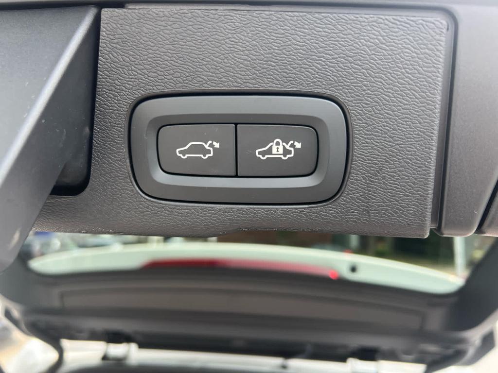 used 2025 Volvo XC60 car, priced at $41,700