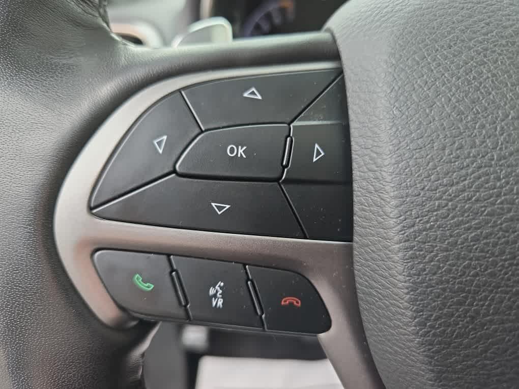 used 2021 Jeep Grand Cherokee car, priced at $31,200