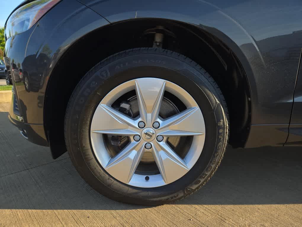 used 2022 Volvo XC60 car, priced at $32,800