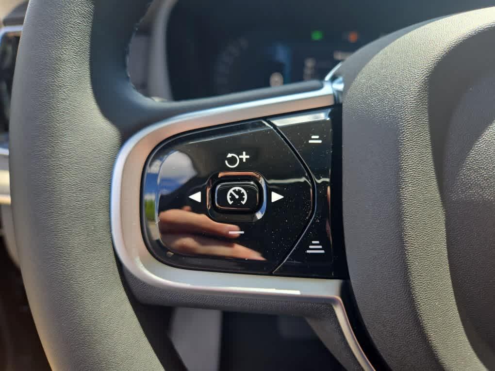 new 2026 Volvo XC90 car, priced at $76,450