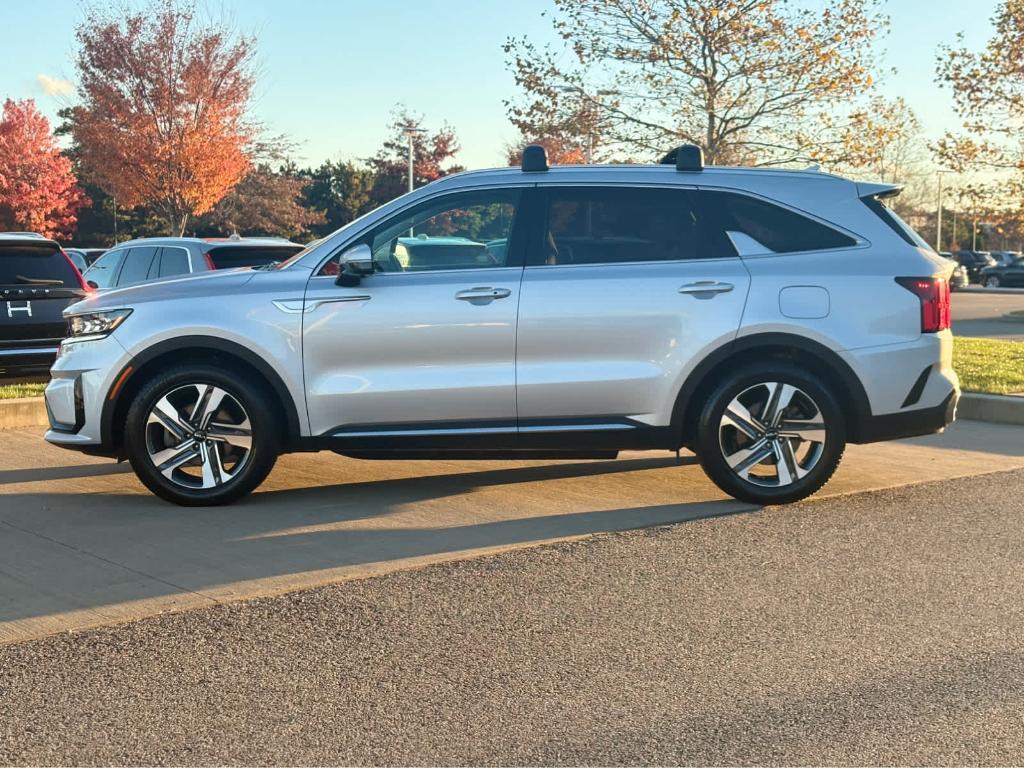 used 2022 Kia Sorento Plug-In Hybrid car, priced at $23,600