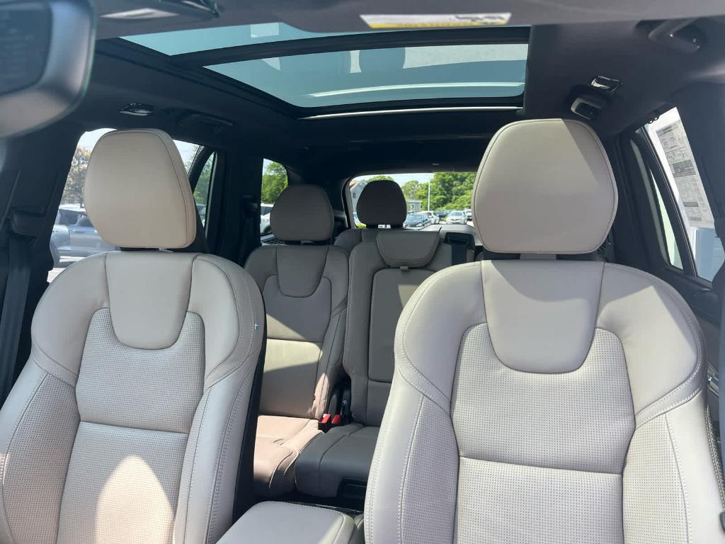 new 2025 Volvo XC90 Plug-In Hybrid car, priced at $81,685