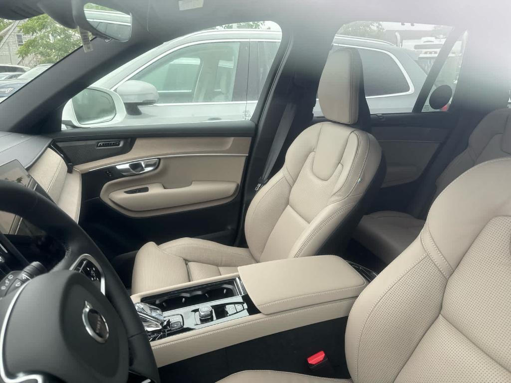 new 2025 Volvo XC90 Plug-In Hybrid car, priced at $81,685