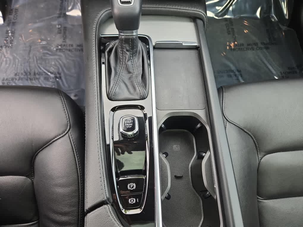 used 2022 Volvo XC90 car, priced at $40,900