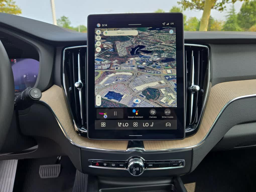 new 2026 Volvo XC60 car, priced at $58,360