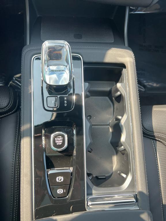 new 2025 Volvo XC90 Plug-In Hybrid car, priced at $81,685
