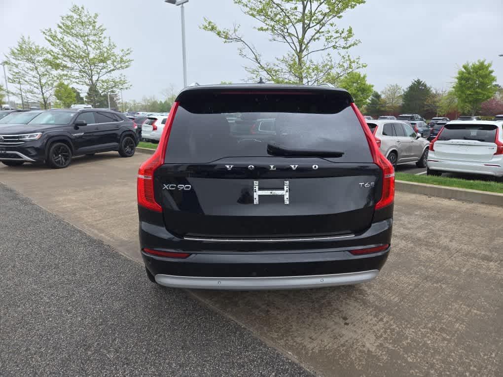 used 2022 Volvo XC90 car, priced at $36,900