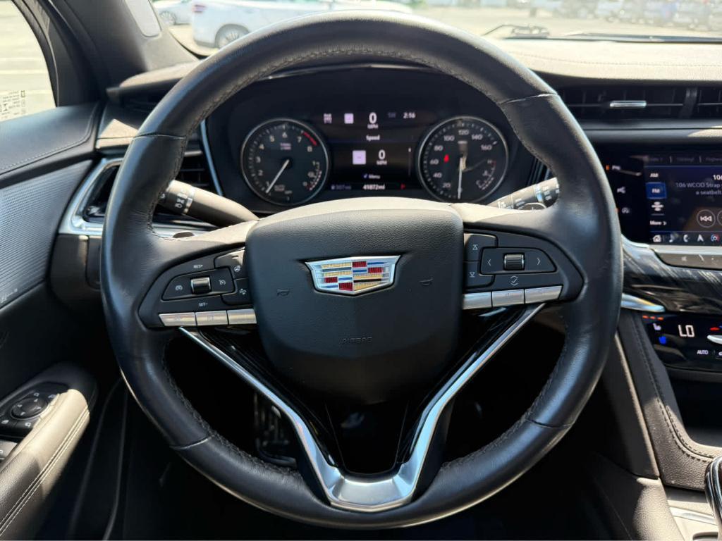 used 2023 Cadillac XT6 car, priced at $34,900