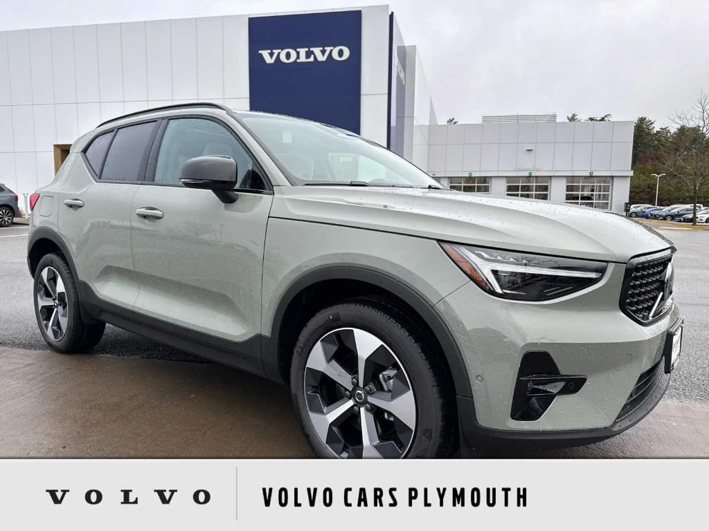 new 2025 Volvo XC40 car, priced at $48,315