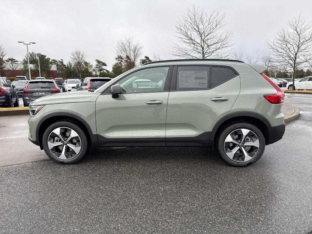 new 2025 Volvo XC40 car, priced at $48,315