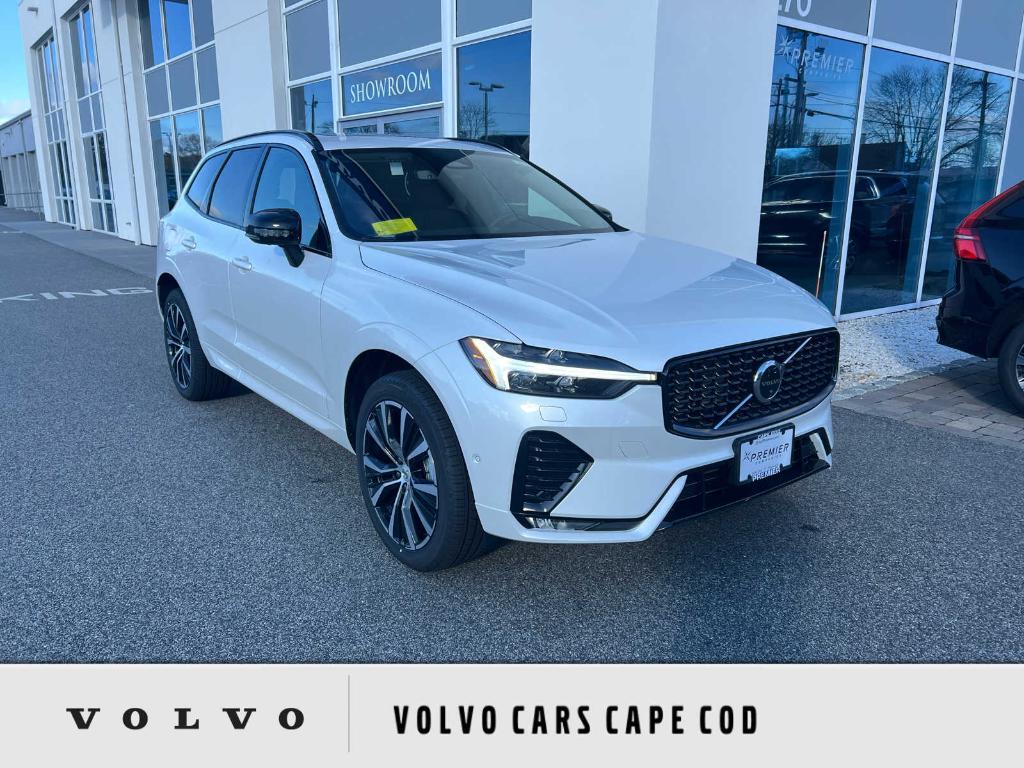 new 2025 Volvo XC60 car, priced at $55,335