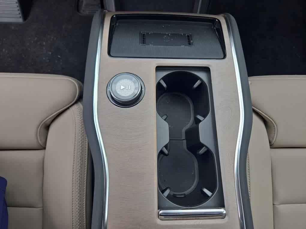 new 2025 Volvo EX90 car, priced at $95,140