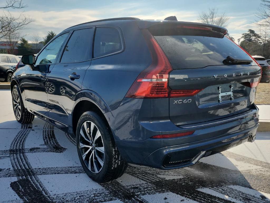 new 2025 Volvo XC60 car, priced at $51,450