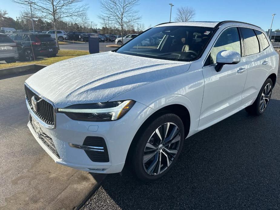 used 2022 Volvo XC60 car, priced at $31,900