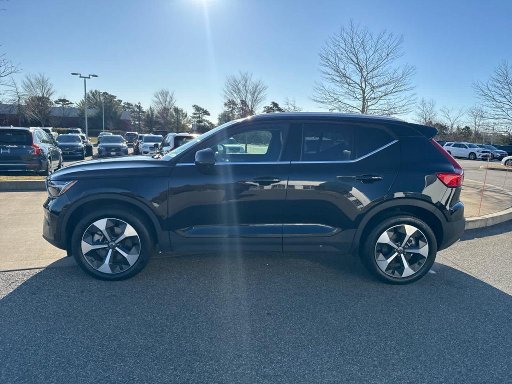 used 2024 Volvo XC40 car, priced at $35,400