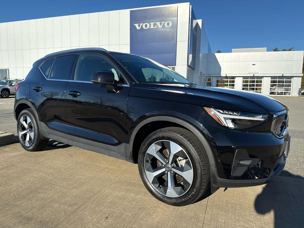 used 2024 Volvo XC40 car, priced at $35,400